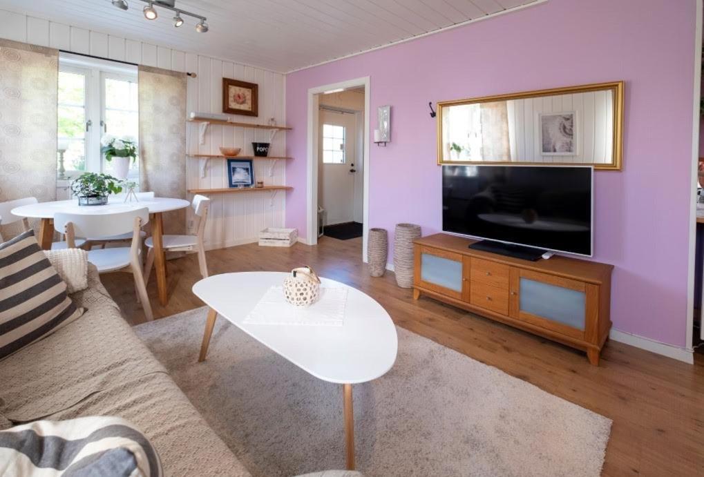 Lilla Groena Huset Pa Garden Härnösand Exteriér fotografie